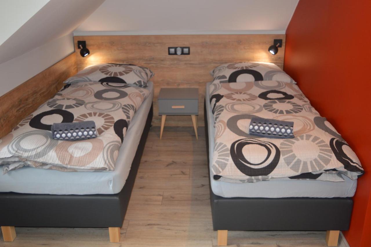 Zacisze Apartment Rozalin Екстериор снимка